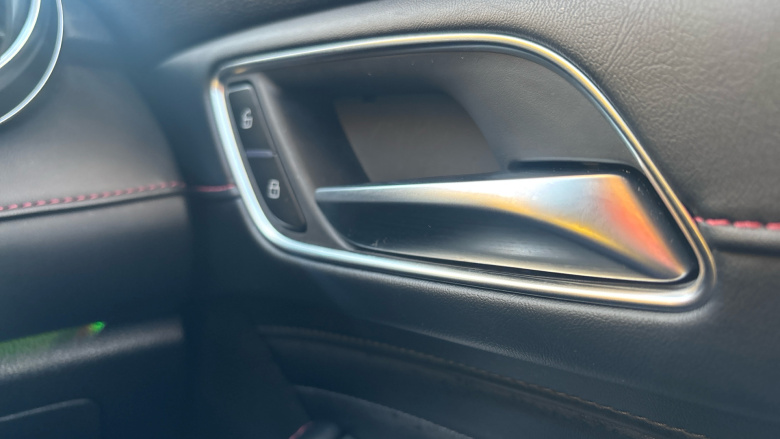 MG Hs 1.5 T-GDI Exclusive 5dr Petrol Hatchback